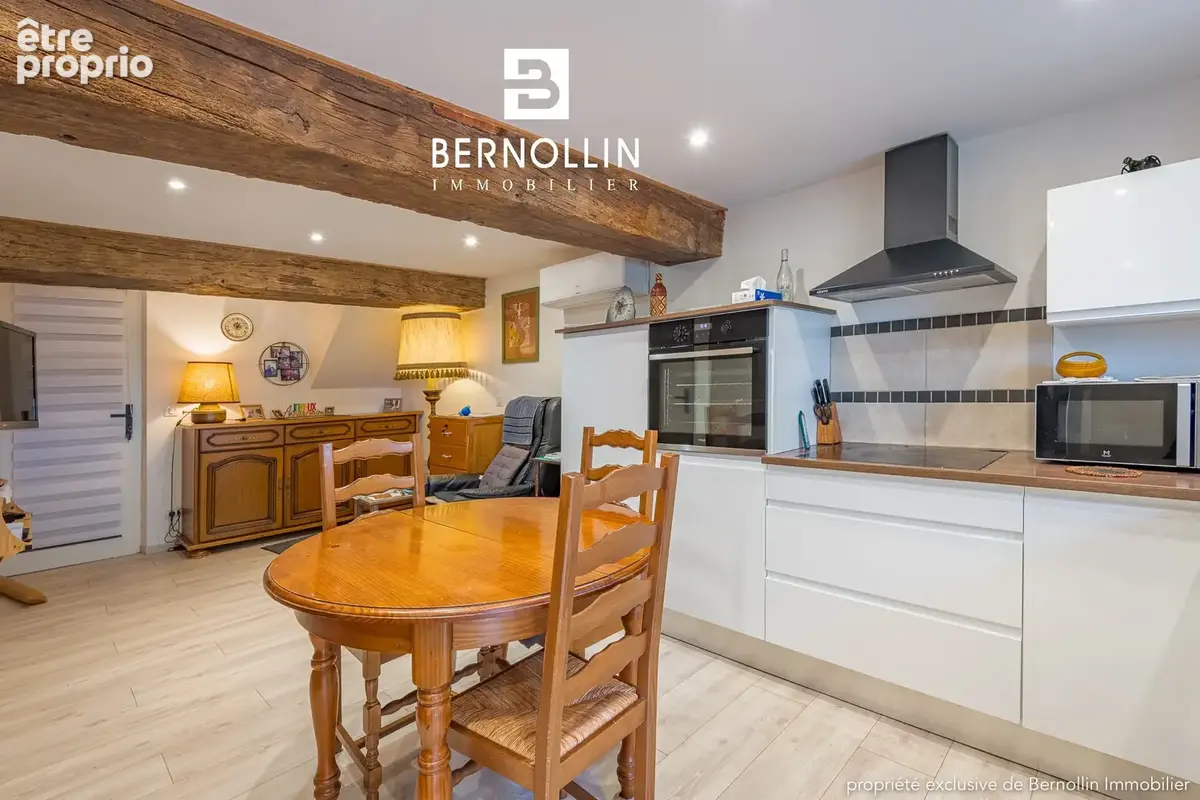 COUP DE COEUR à Curtafond - Propriété de charme de 300 m2 - 11 pièces - photo 17