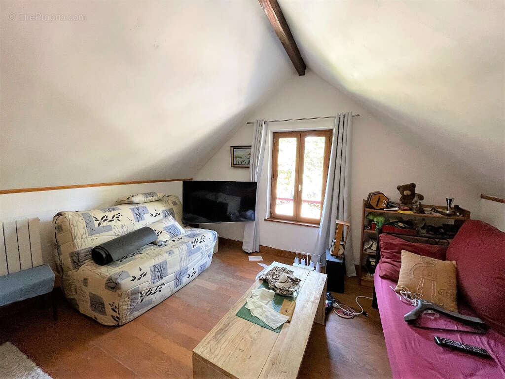 Maison à BEAUCHAMP