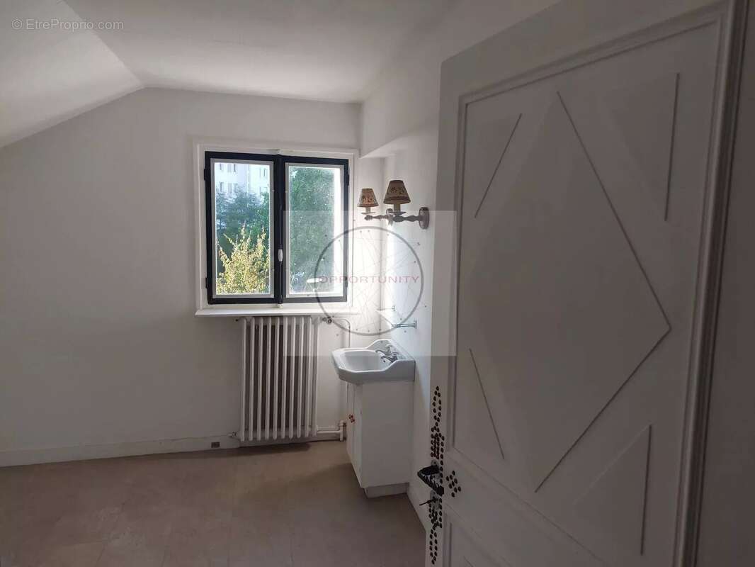 Maison 232 m² à Montreuil  - photo 13