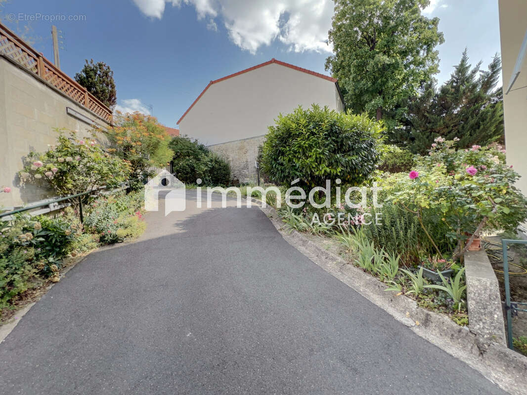 Appartement à RUEIL-MALMAISON
