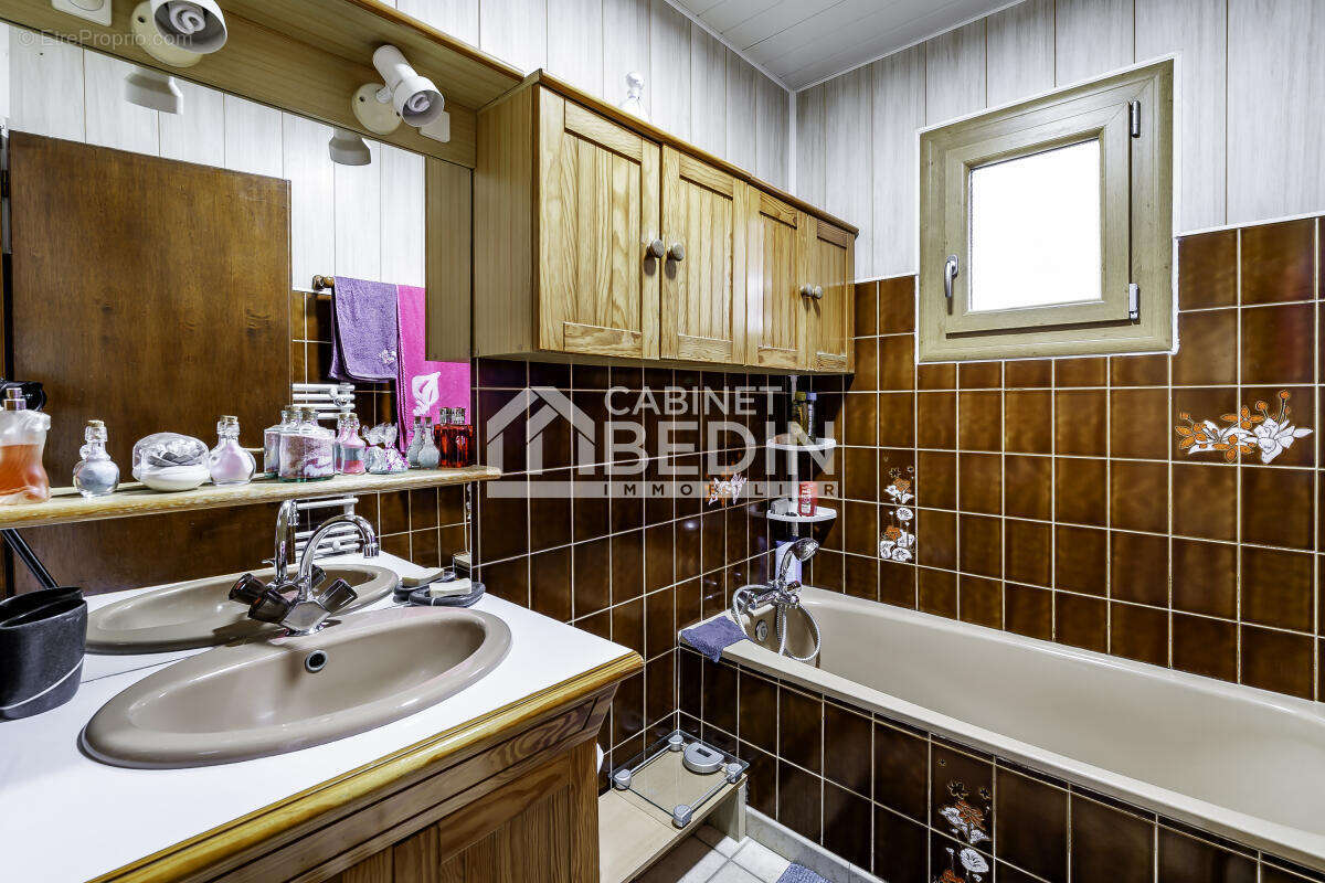 Maison à LA LANDE-DE-FRONSAC