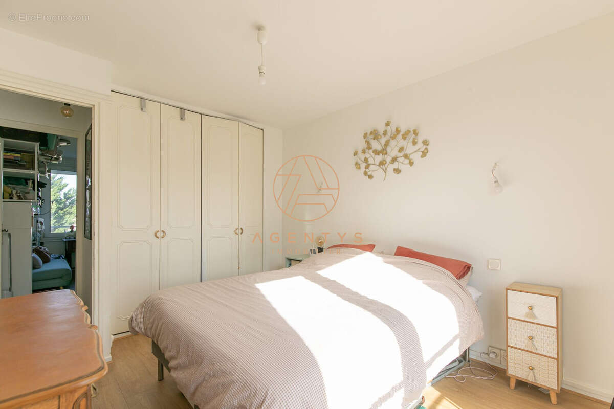 Appartement à SAINT-MAUR-DES-FOSSES