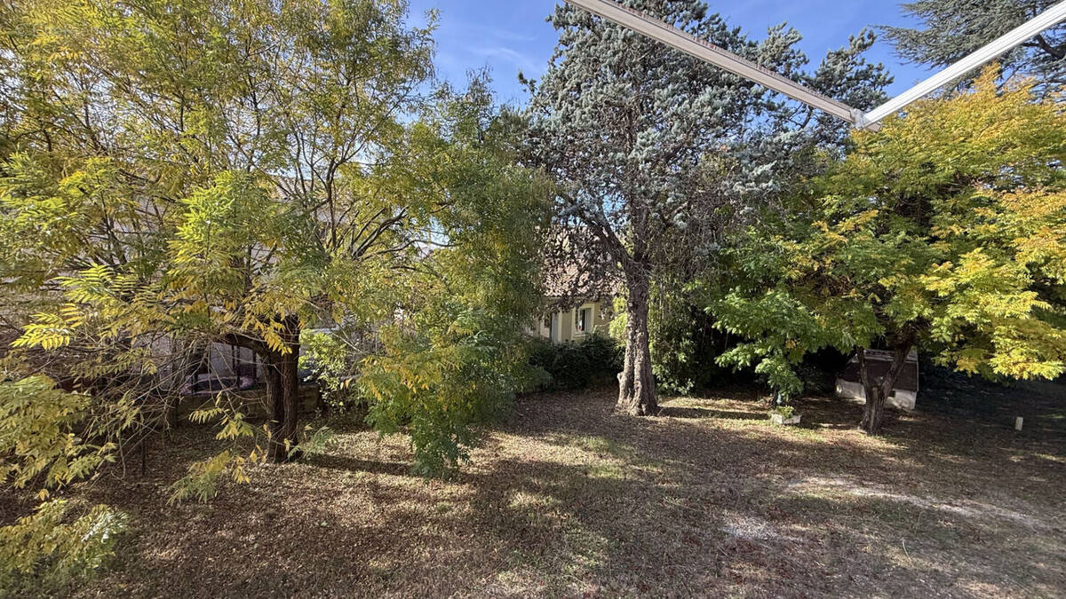 Maison à VILLEVIEILLE