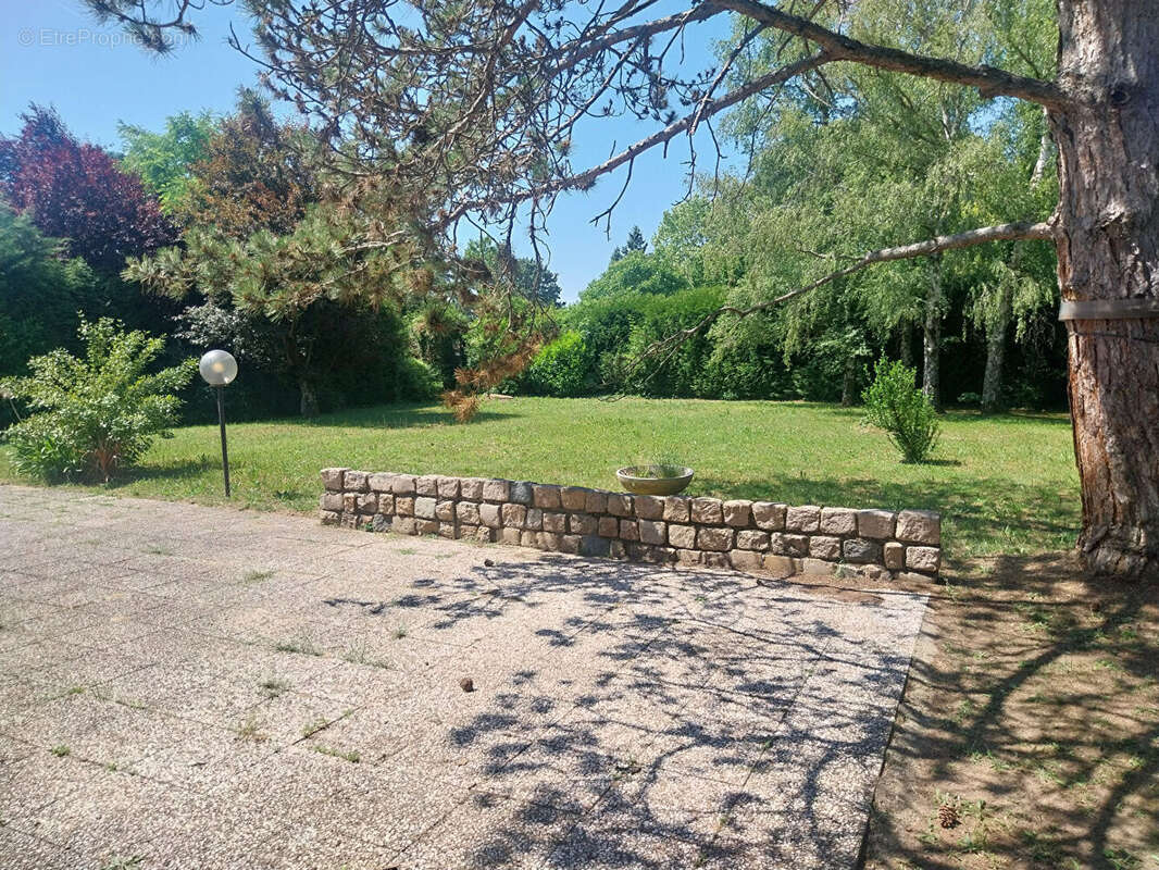 Maison à PONT-EVEQUE