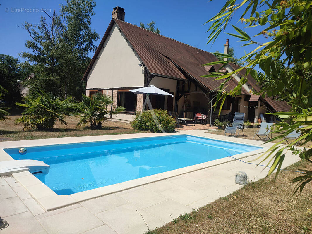 Maison à LAMOTTE-BEUVRON