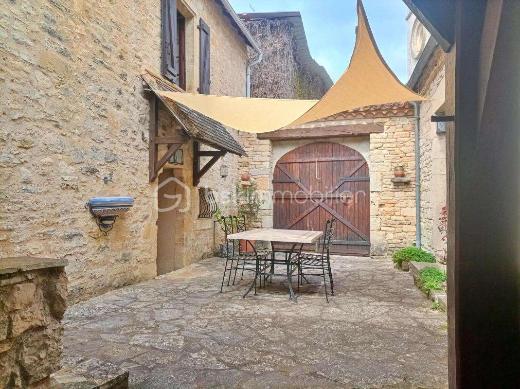 Ensemble immobilier en pierre avec piscine – au cœur du Lot - photo 17