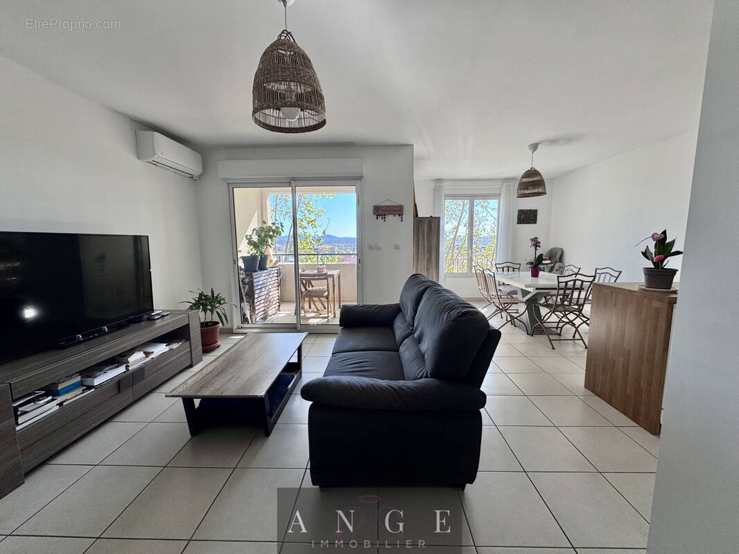 Appartement à LA FARLEDE
