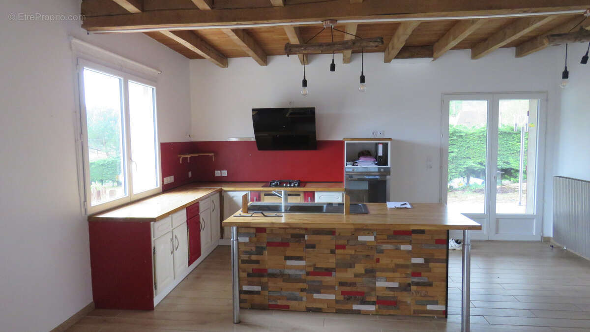 Maison à CUBJAC