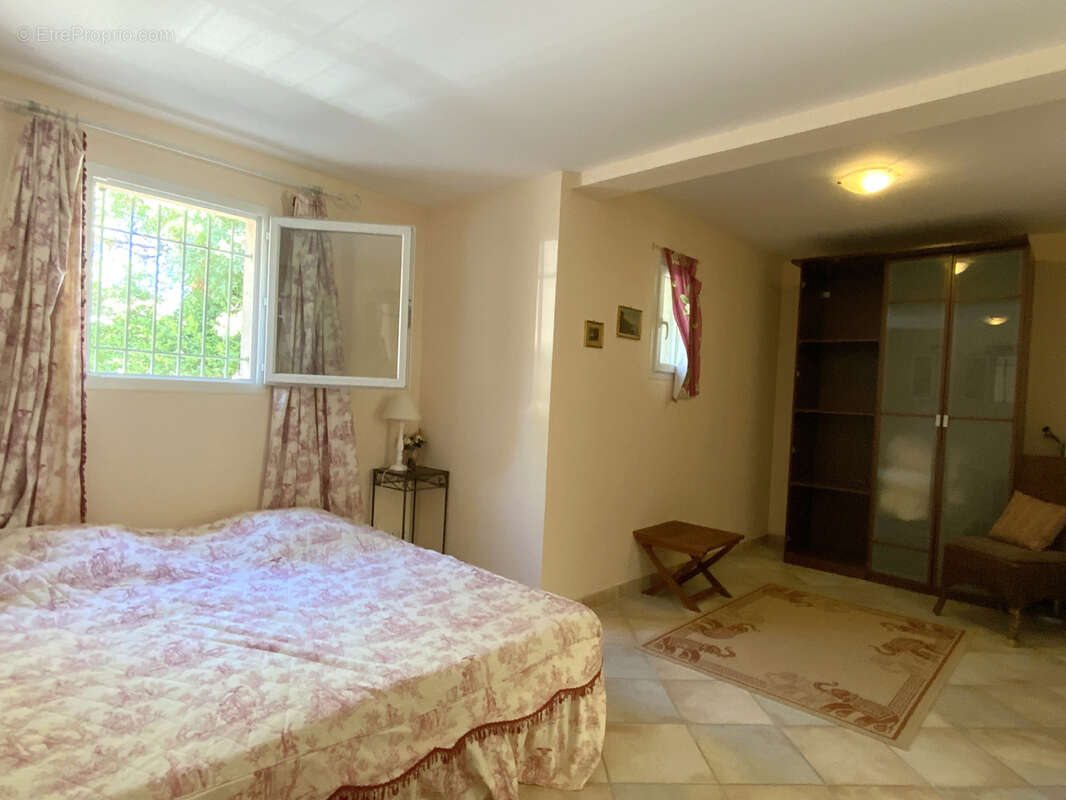 Maison à UZES