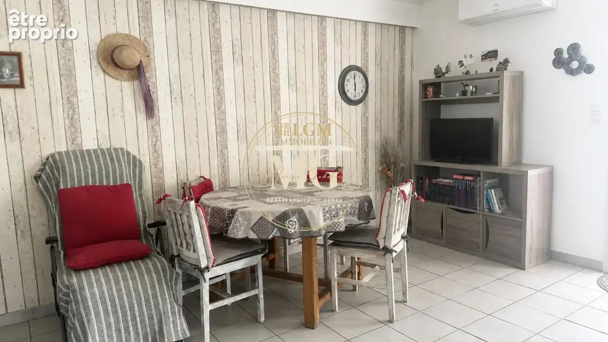 Saint-julien-les-rosiers – ensemble immobilier de rapport sur 1 540 m² dont environ 915 m² constructibles - photo 4
