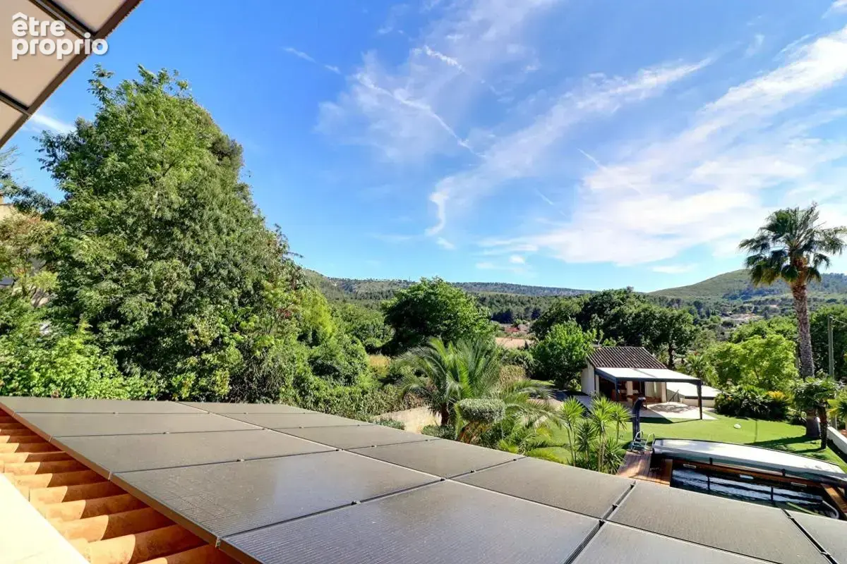 Maison Aubagne 8 pièce(s) 190 m2 avec piscine - jacuzzi sur 1200 m2 de terrain - photo 18