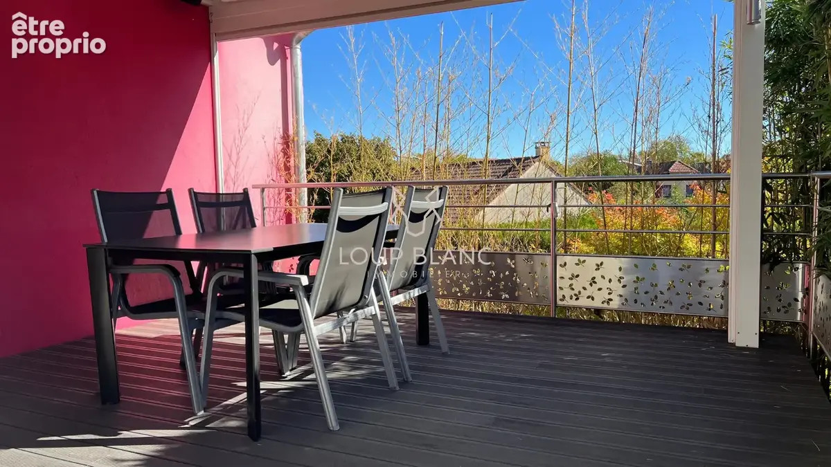 Maison rénovée de 140 m2 avec 5 chambres, sous-sol et superbe terrasse   Pérouse - photo 8