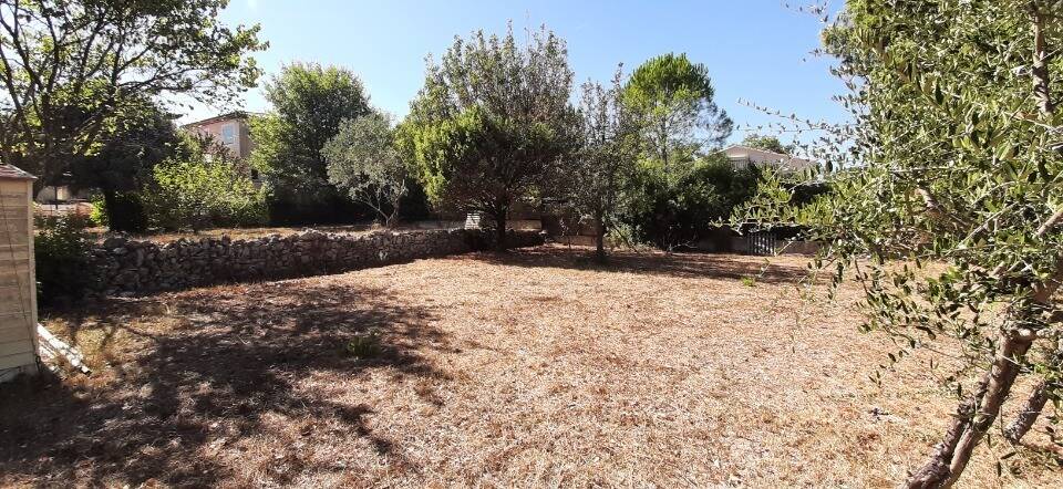 Terrain à DRAGUIGNAN