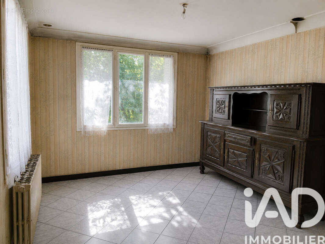 Maison 85 m² à Villebernier  - photo 3