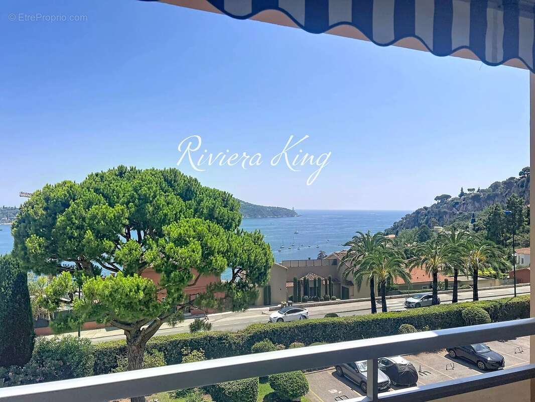 Villefranche-sur-Mer – Magnifique appartement 3P avec vue mer, piscine, parking et cave - photo 15