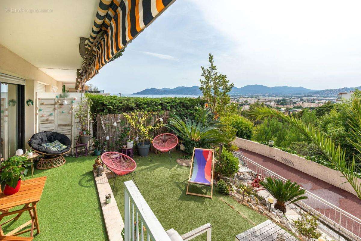 Appartement à CANNES