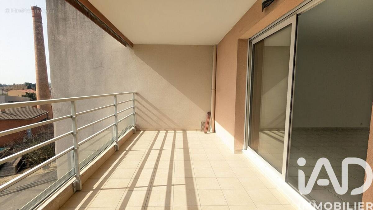 Photo 1 - Appartement à ENTRAIGUES-SUR-LA-SORGUE