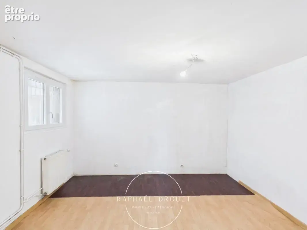 Jardin (38200) - Propriété familiale (196 m2) avec jardin, garage, atelier, et potentiel de valorisation foncière à 5 min de Vie - photo 16