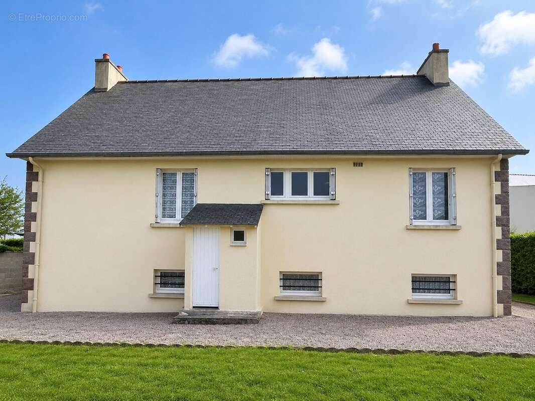 Maison à SAINT-QUAY-PERROS