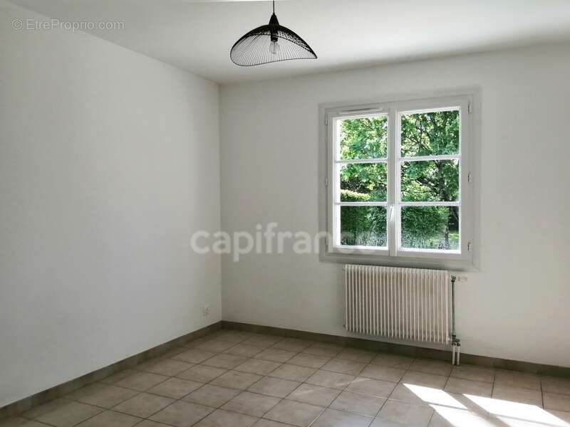 Maison à SAINT-CYR-SUR-LOIRE