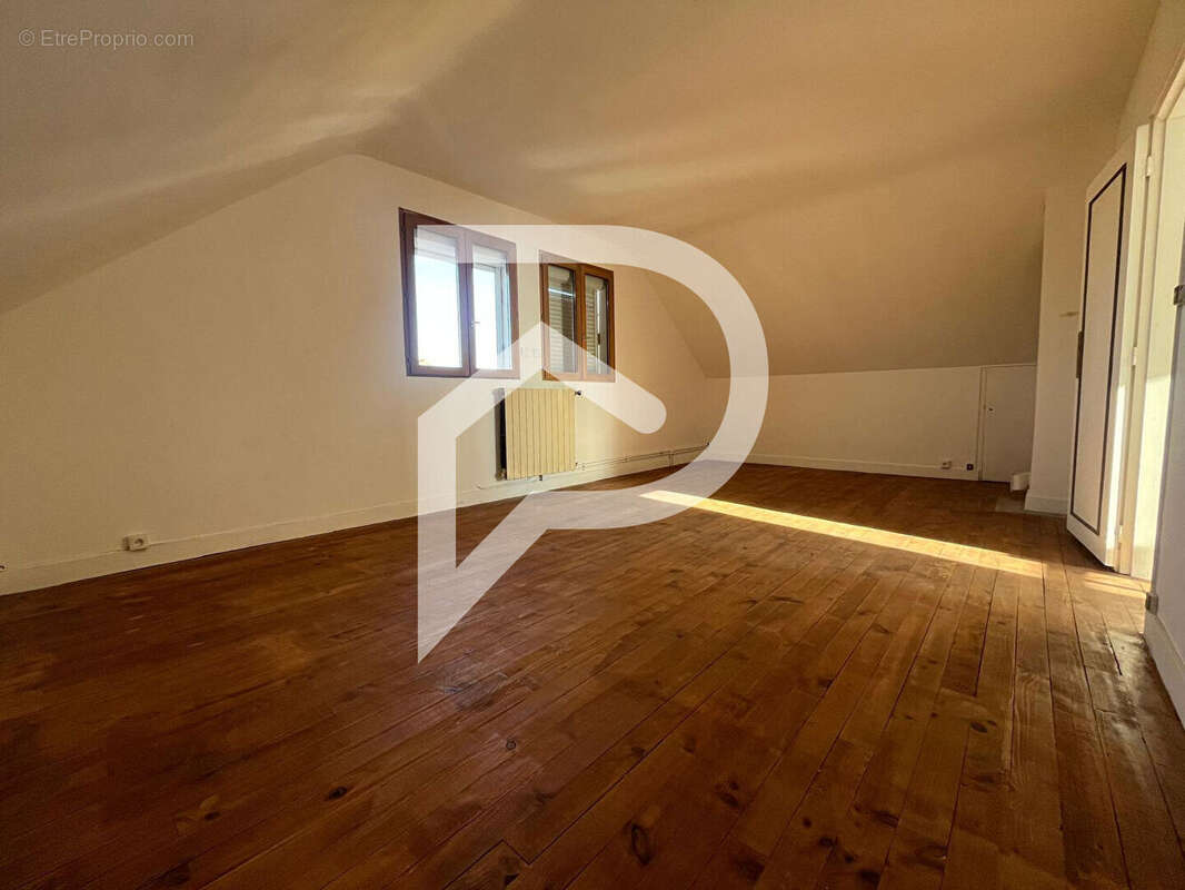 Maison à BALLANCOURT-SUR-ESSONNE