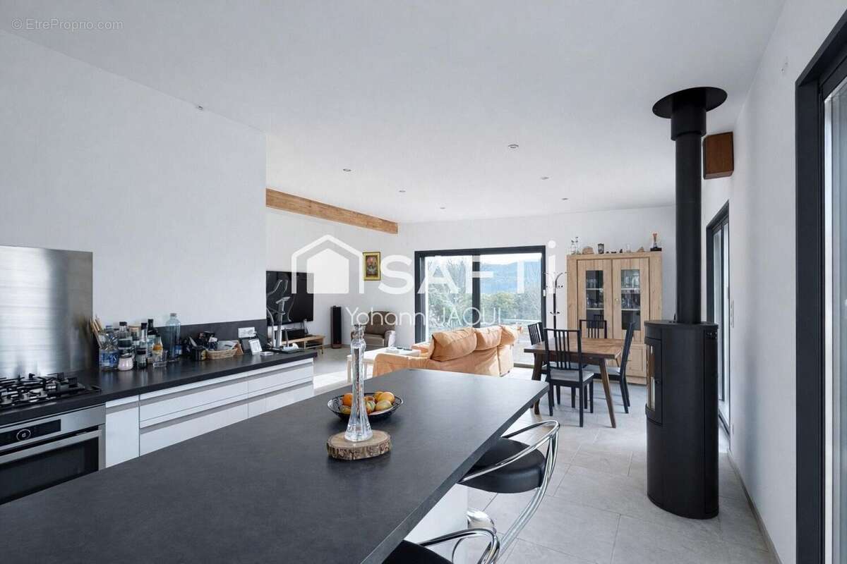 Photo 3 - Maison à SALERNES