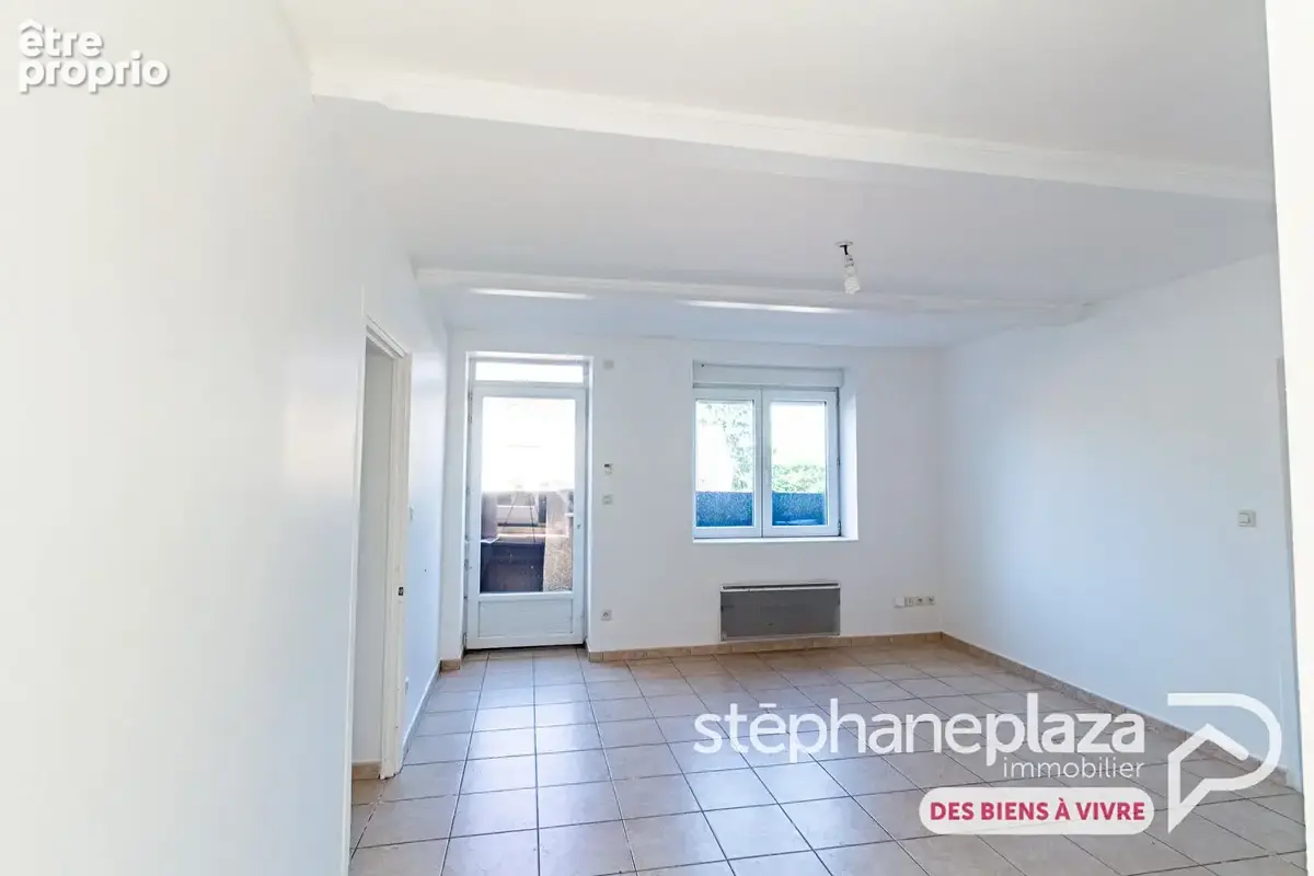 Maison de village avec 220 m² de dépendances  Fort potentiel - photo 7