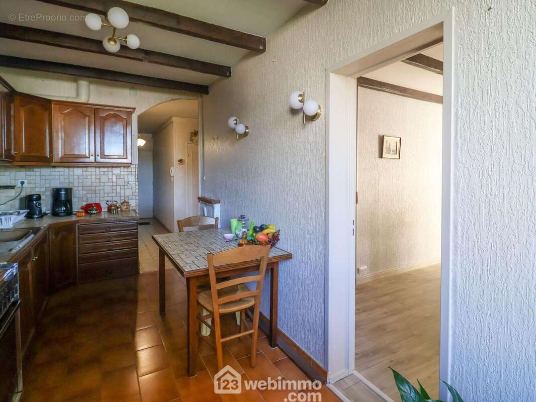 Appartement à MARSEILLE-8E