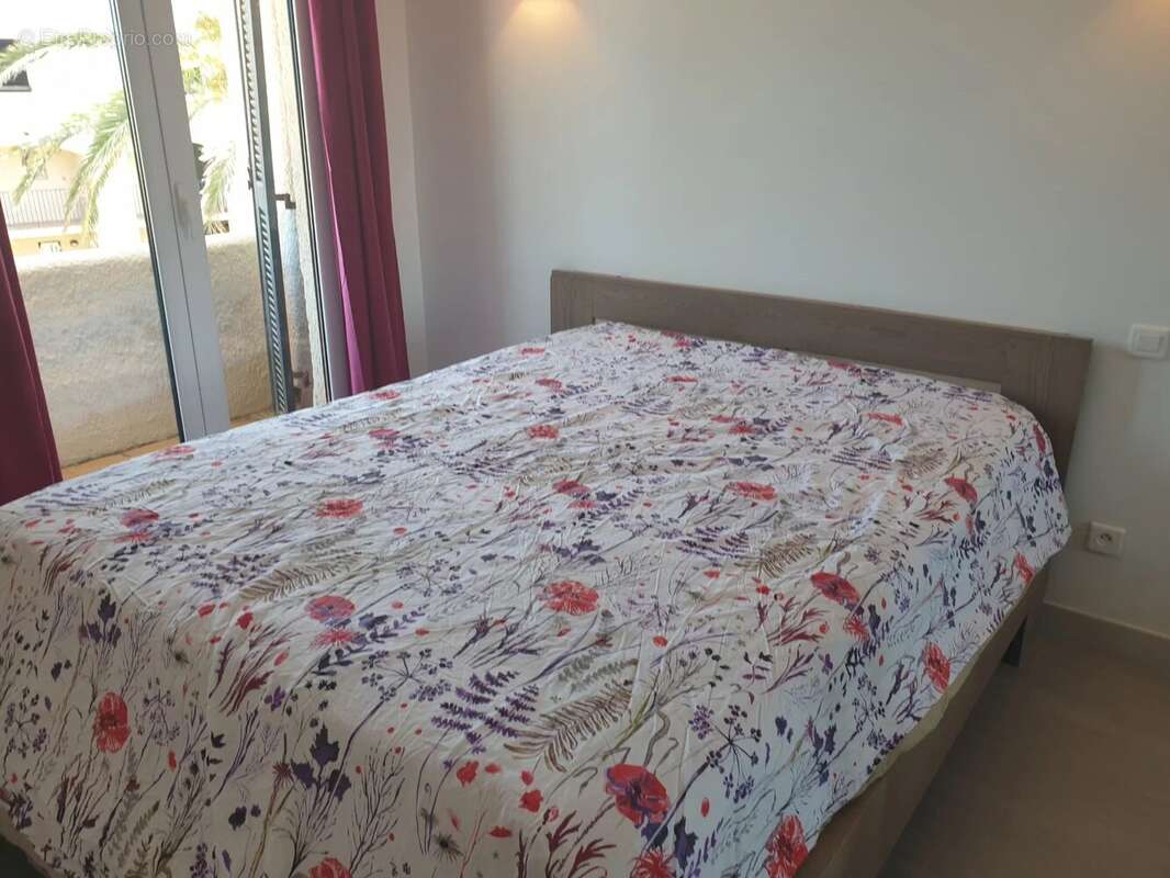 Appartement à COGOLIN