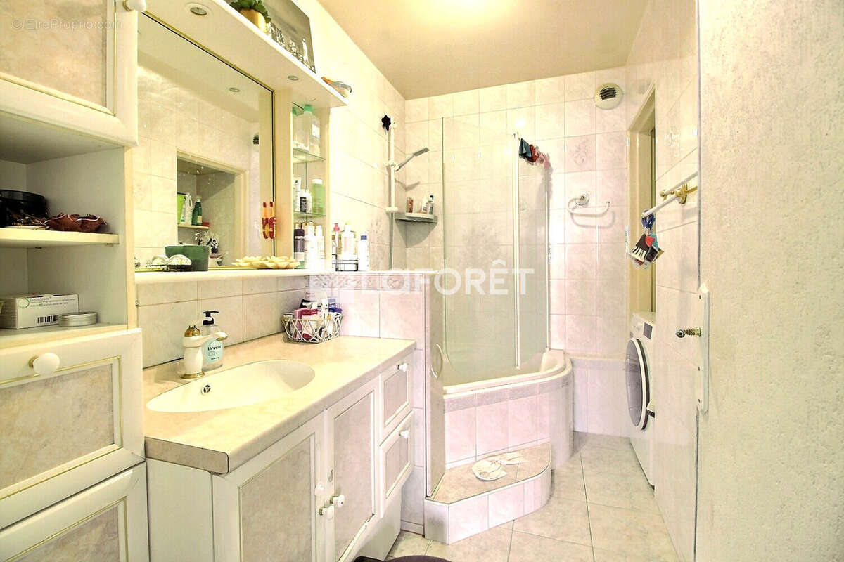 Appartement à GENNEVILLIERS
