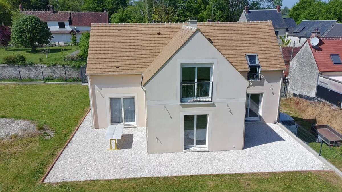 Maison à ULLY-SAINT-GEORGES