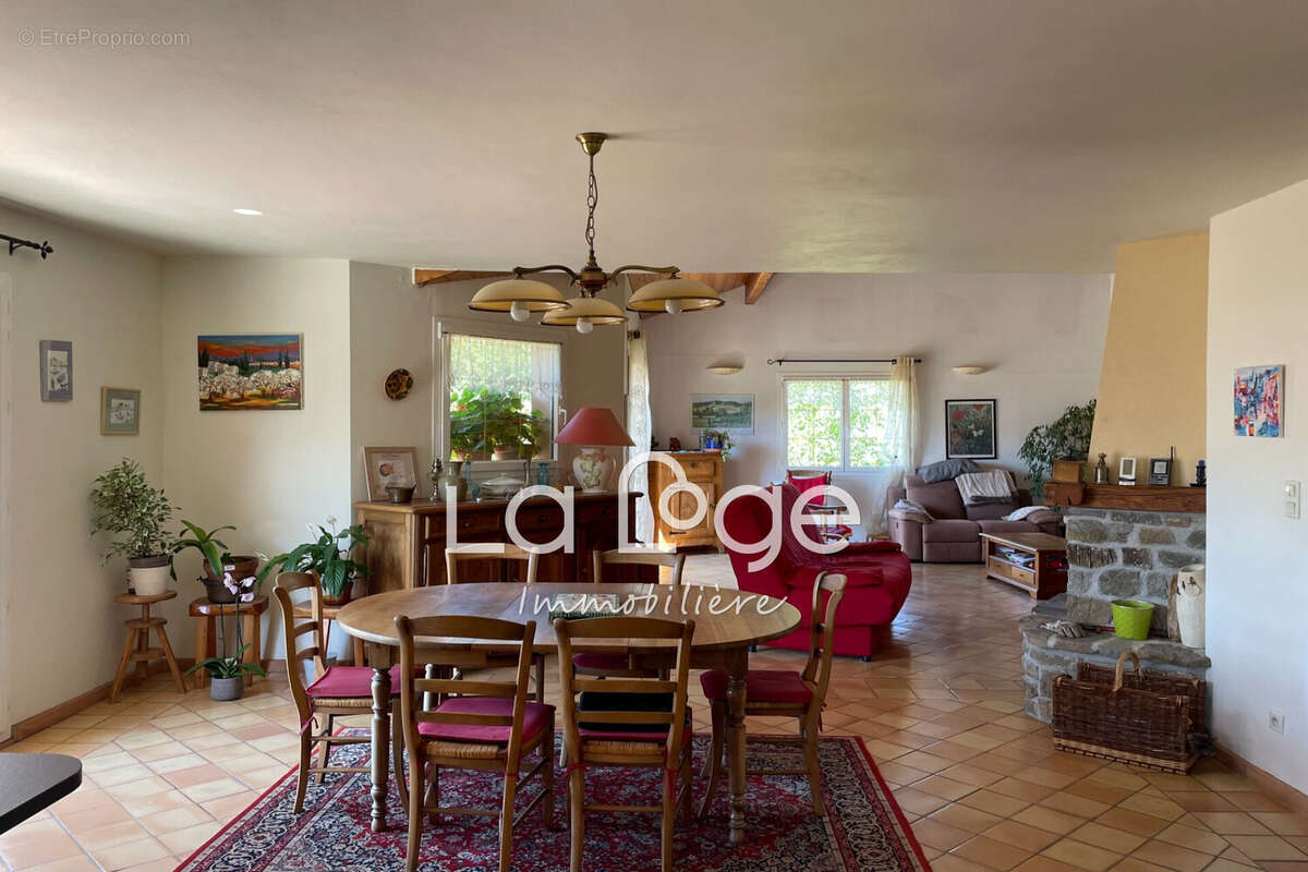 Maison 224 m² à Fouillouse  - photo 5