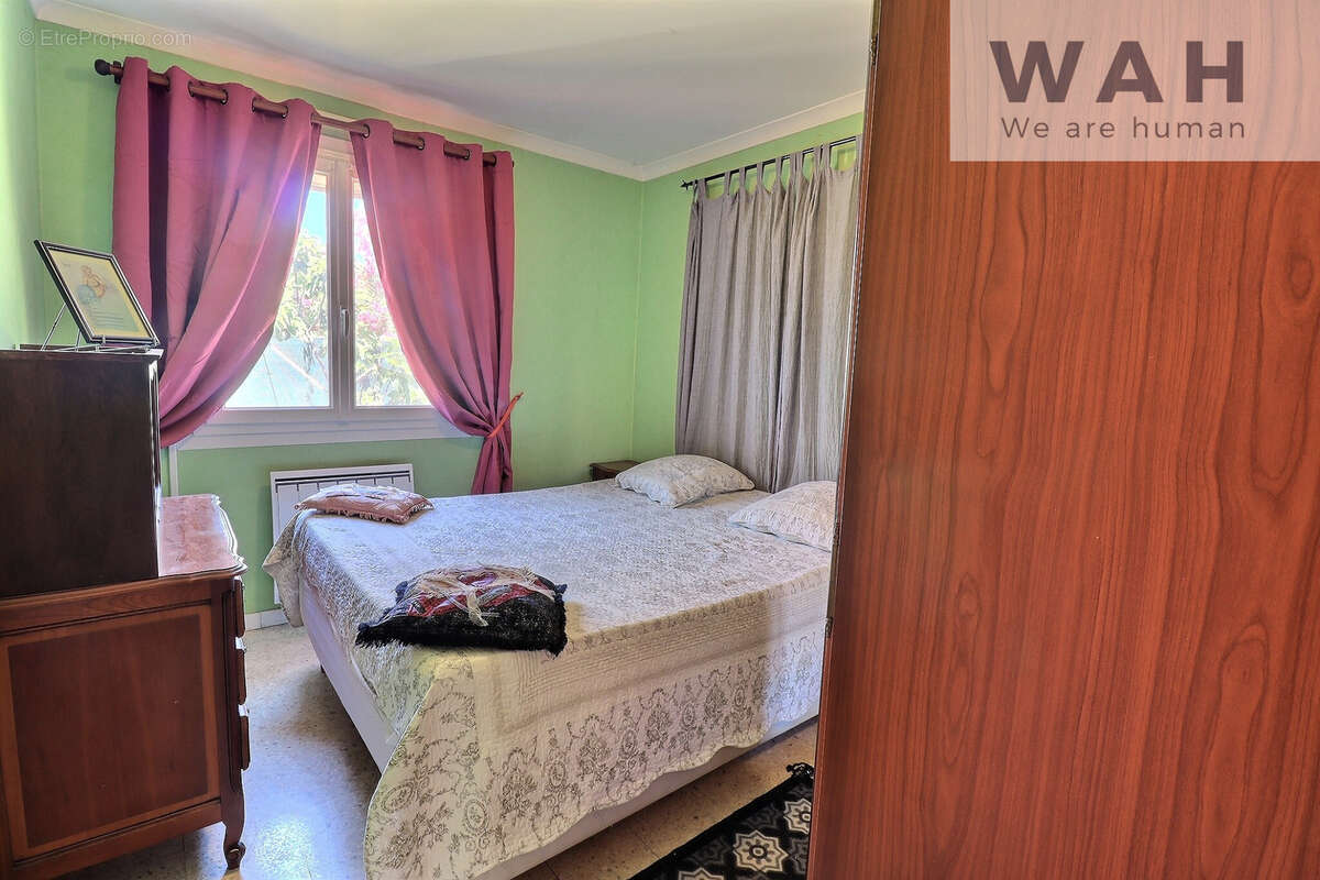 vente  Maison  Saint-Gilles (30800)  - photo 11