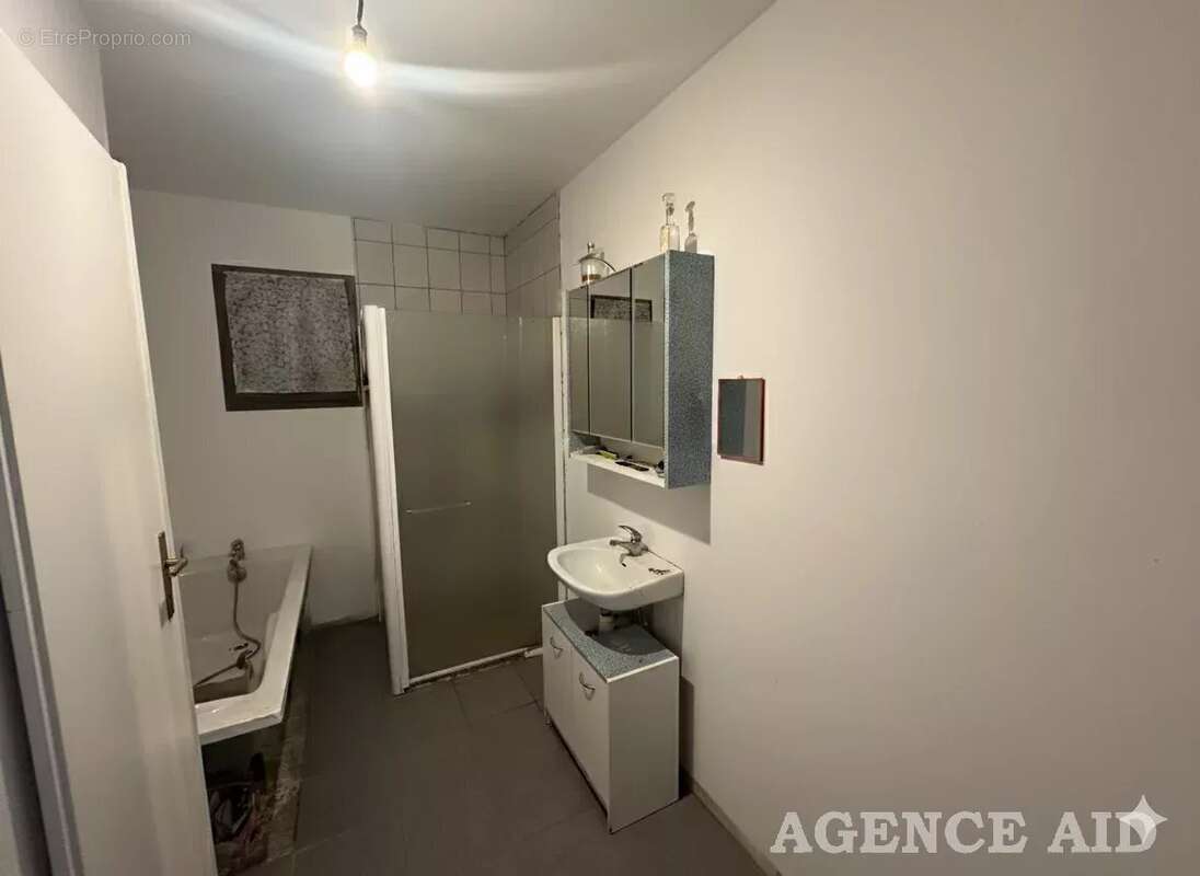 Maison à CUGES-LES-PINS