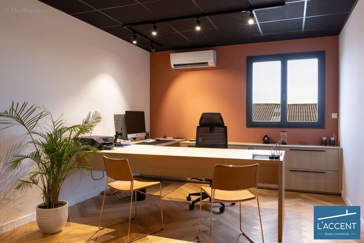 Commerce à CASTRIES