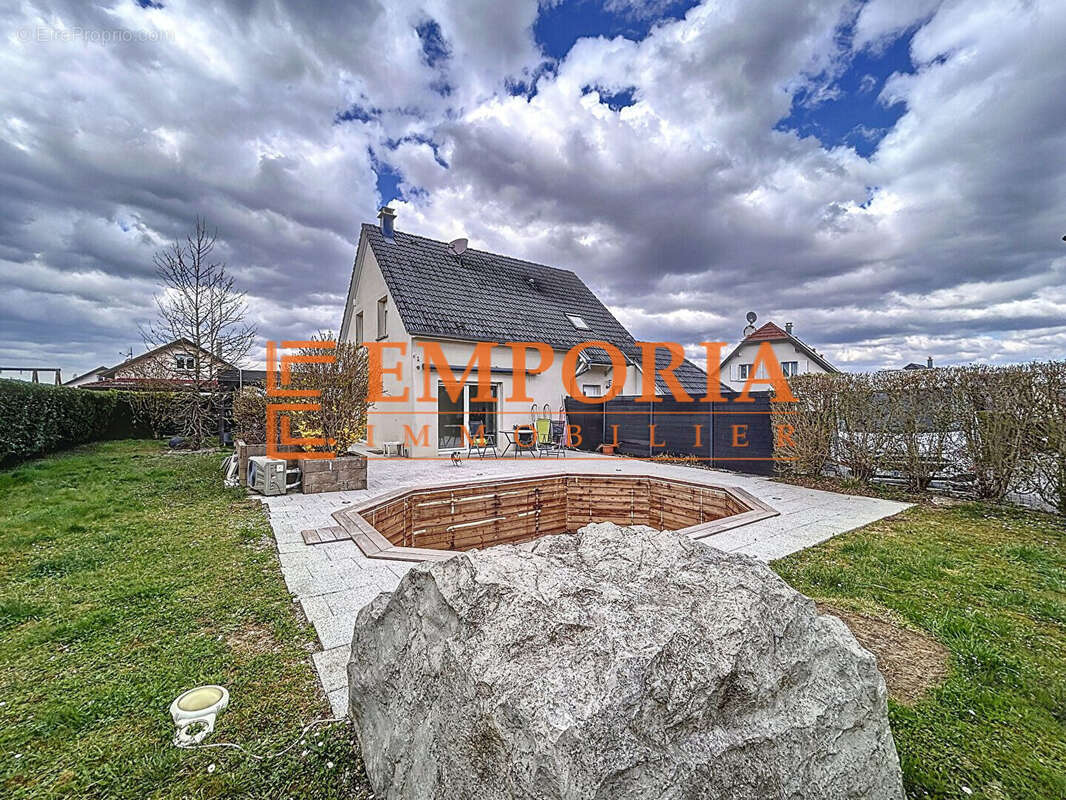 Maison à MUESPACH-LE-HAUT