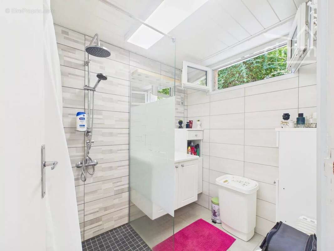 Maison 92 m² à Les Vans  - photo 10