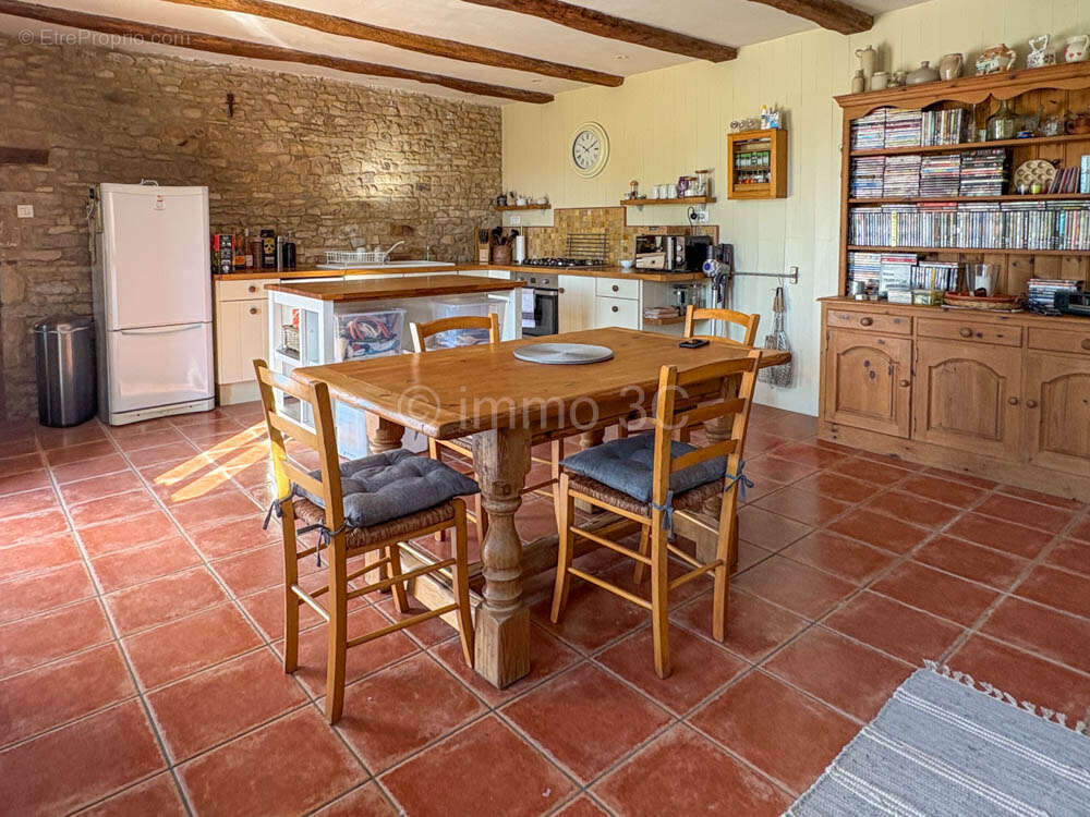 Maison à LEZAY