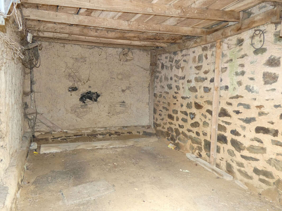 Maison à SAINT-HILAIRE-DU-HARCOUET