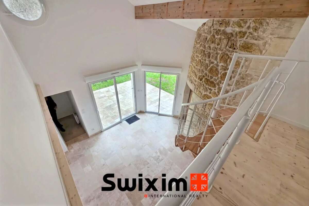 Maison de charme de 115 m² à Talais - photo 7