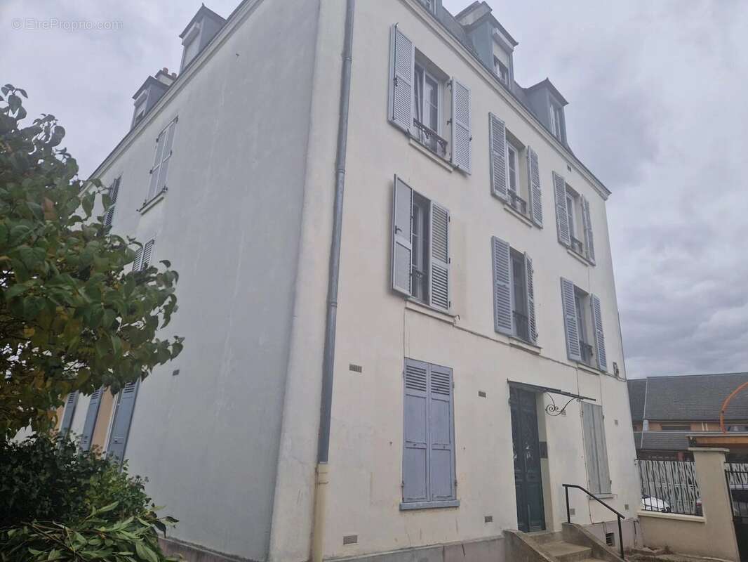 Appartement à THIAIS