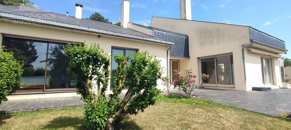 Maison à SOUPPES-SUR-LOING