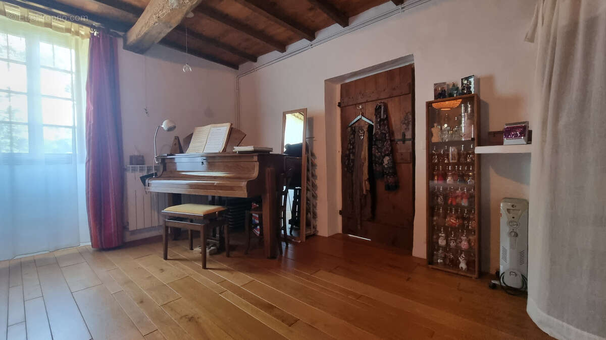 Maison à L&#039;ISLE-EN-DODON