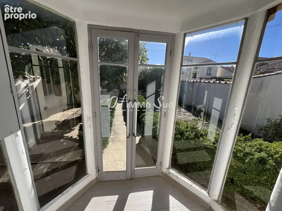 Maison de ville 3 faces avec jardin- 2 chambres- emplacement rare quartier lacroix/cassayet - photo 5
