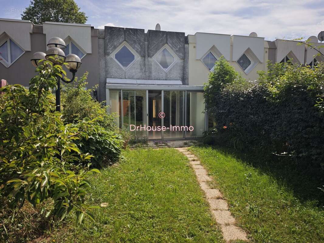 Maison 105 m² à Puiseux-En-France  - photo 15