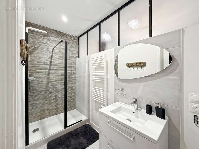 Maison à SAINT-SAUVEUR-D'AUNIS