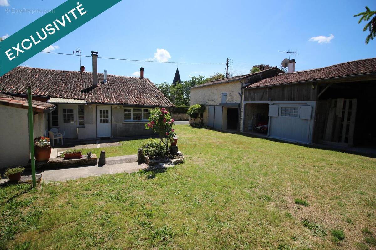 Photo 1 - Maison à CHIZE