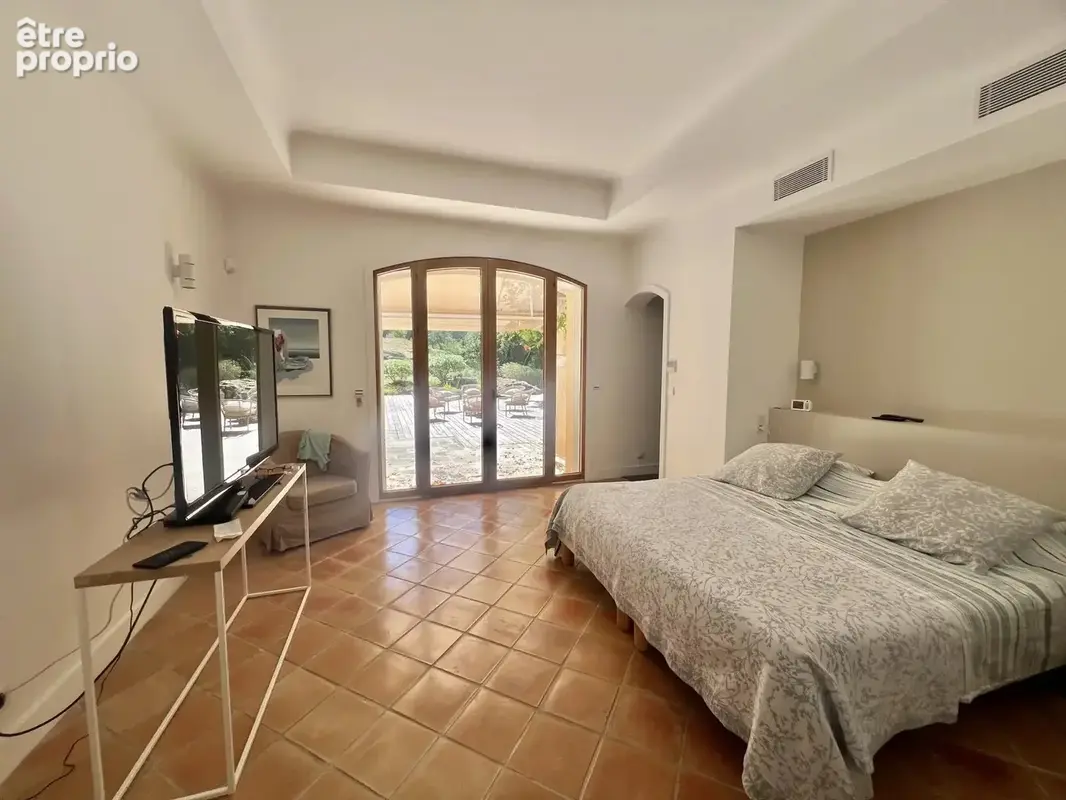 VIILLA de 290 m2 - Terrain 1 hectare à 6 suites, piscine, spa, à Aix-en-Provence 13100 - photo 22