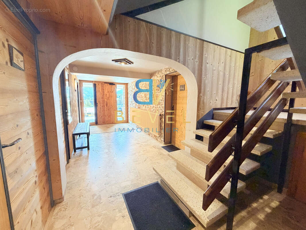 (73) LA TOUSSUIRE - Rare chalet familial - 4 appartements indépendants - Vue panoramique & sublime jardin - photo 34