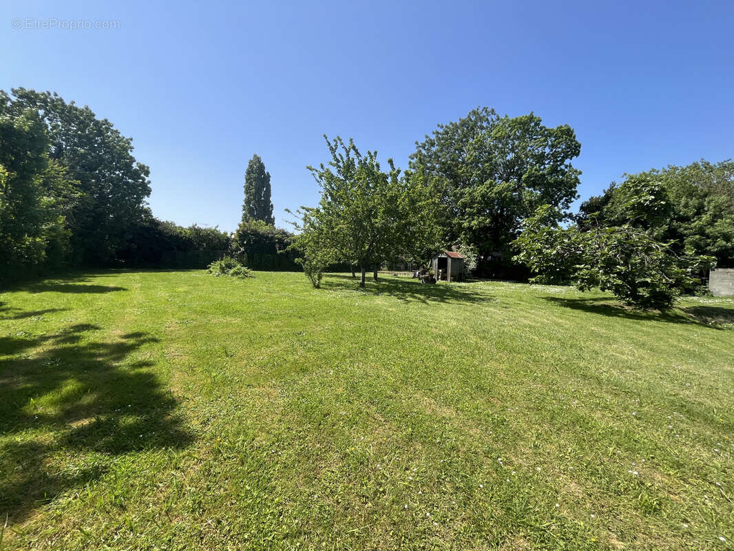 Terrain 606m2 constructible à Bourcefranc le Chapus - photo 4